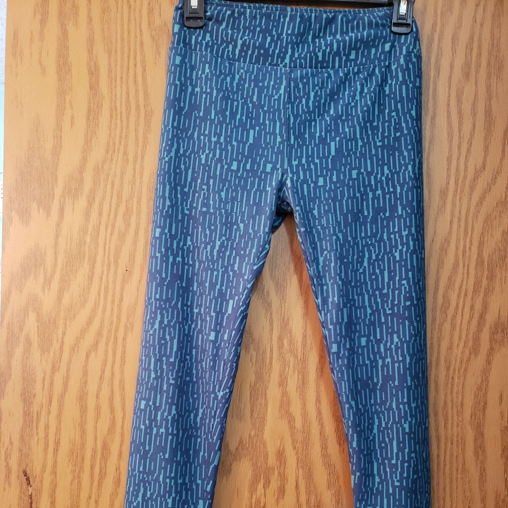 LuLaRoe leggings. VERY soft and comfy. Tried on. Like new.